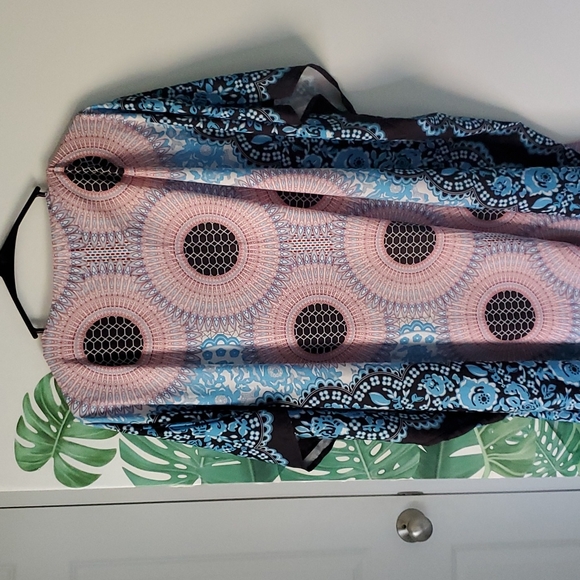 Knee length kimono/cover up - Picture 2 of 3
